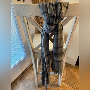 NWT Zighilli Plaid Winter Scarf Grey Cream Made in Italy Fringed OS unisex